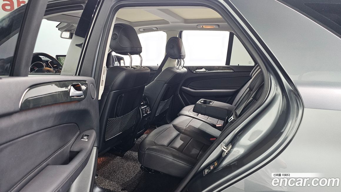 Mercedes-Benz GLE-Class 2017