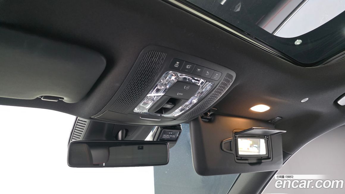 Mercedes-Benz GLB-Class 2020
