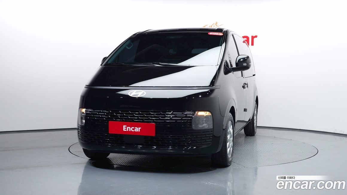 Hyundai Staria 2025