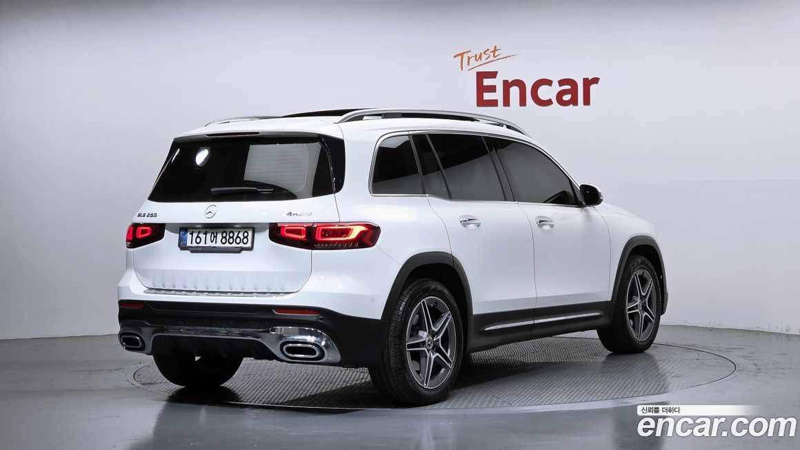 Mercedes-Benz GLB-Class 2020