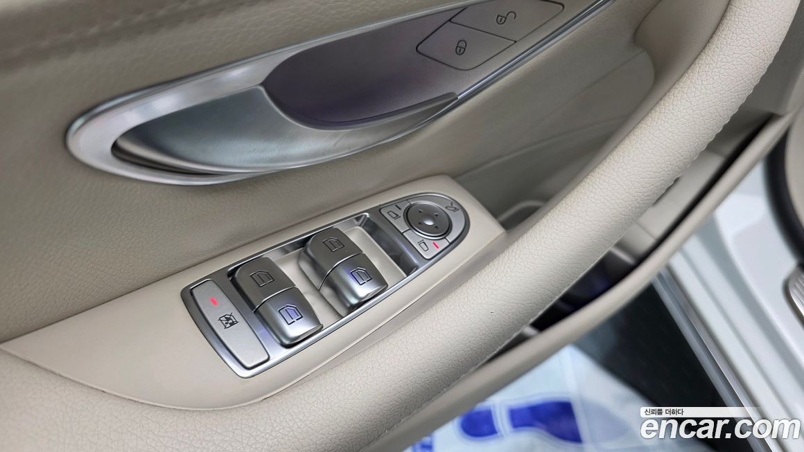 Mercedes-Benz E-Class 2019