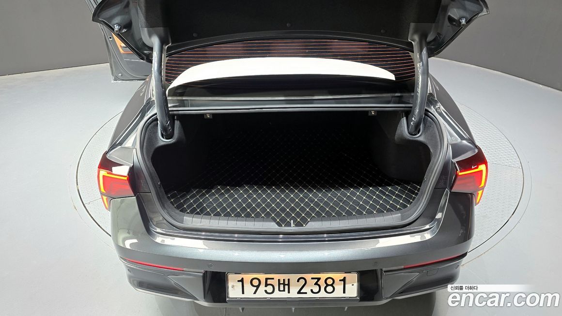 Kia K5 2025