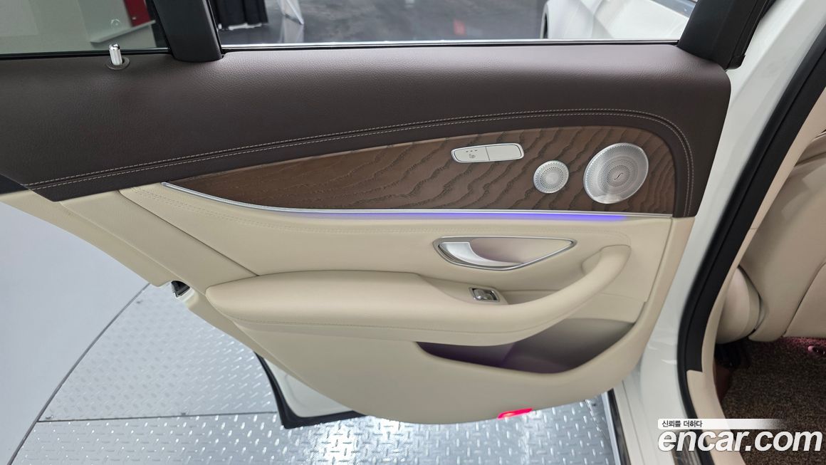 Mercedes-Benz E-Class 2019