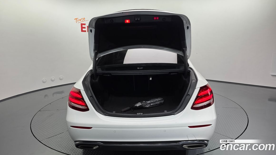 Mercedes-Benz E-Class 2019