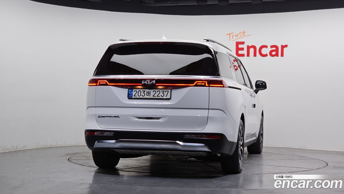 Kia Canival 2021