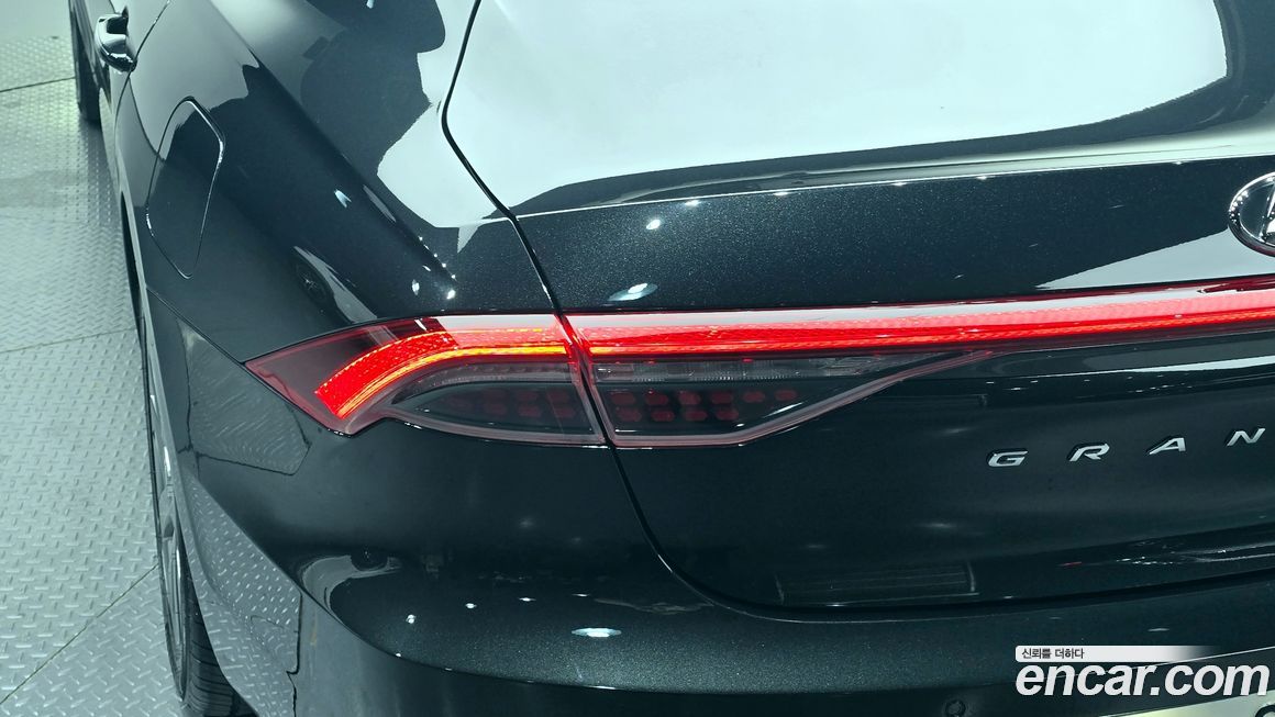 Hyundai Grandeur 2020