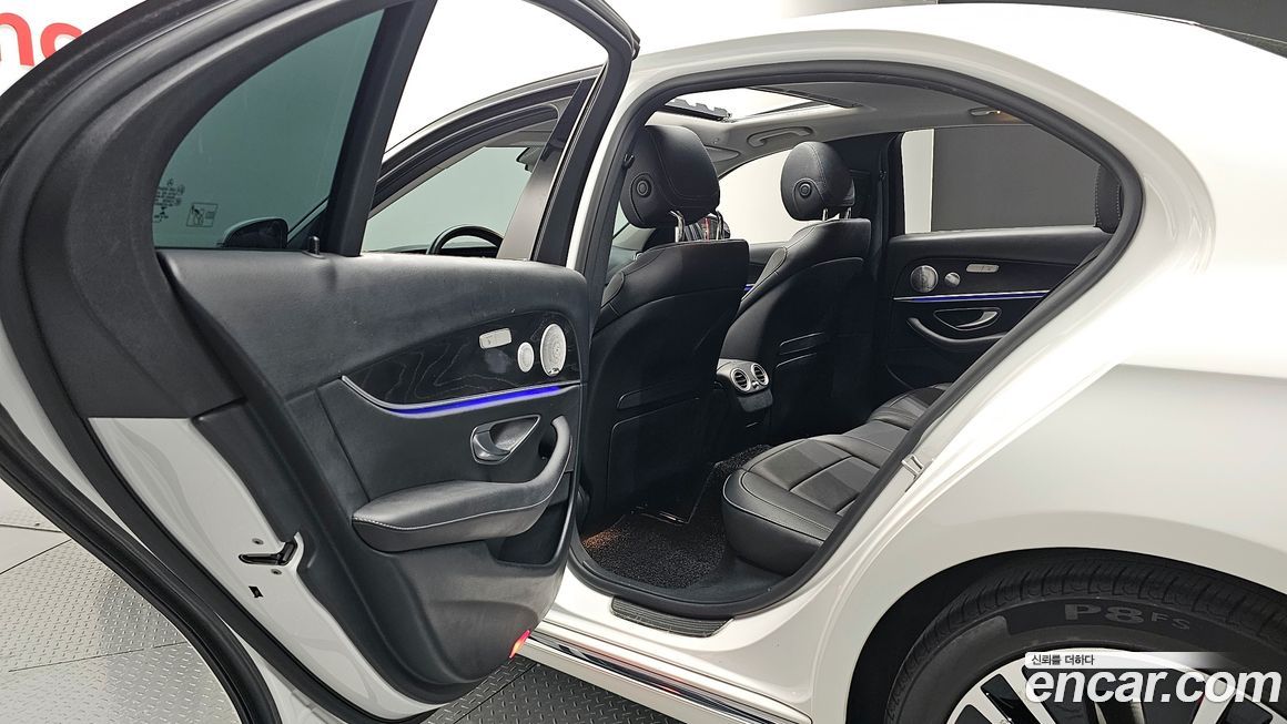 Mercedes-Benz E-Class 2020