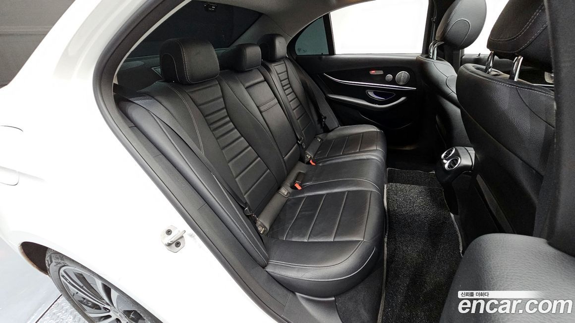 Mercedes-Benz E-Class 2020