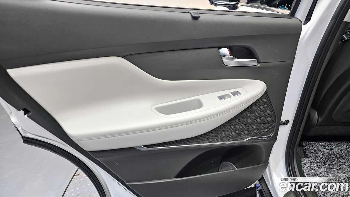 Hyundai Santafe 2023