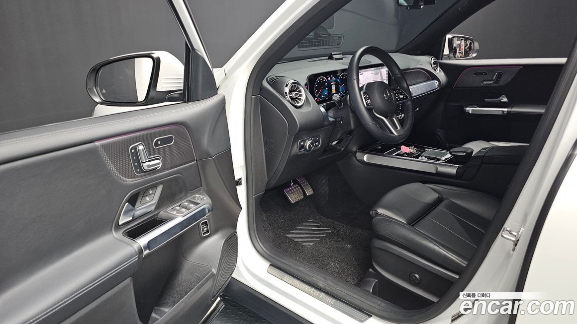 Mercedes-Benz GLB-Class 2020