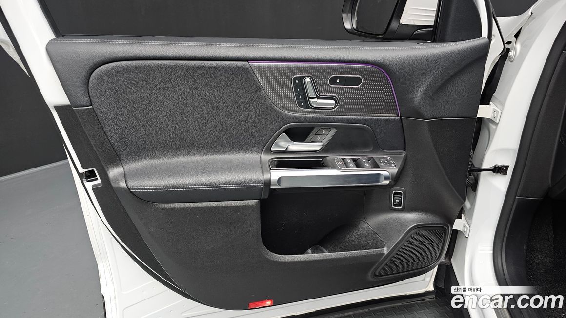 Mercedes-Benz GLB-Class 2020