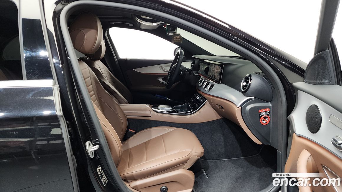 Mercedes-Benz E-Class 2021