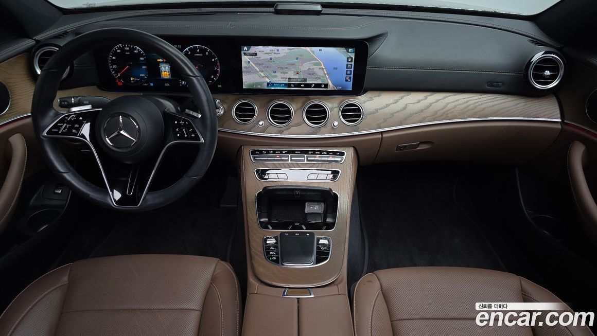 Mercedes-Benz E-Class 2021