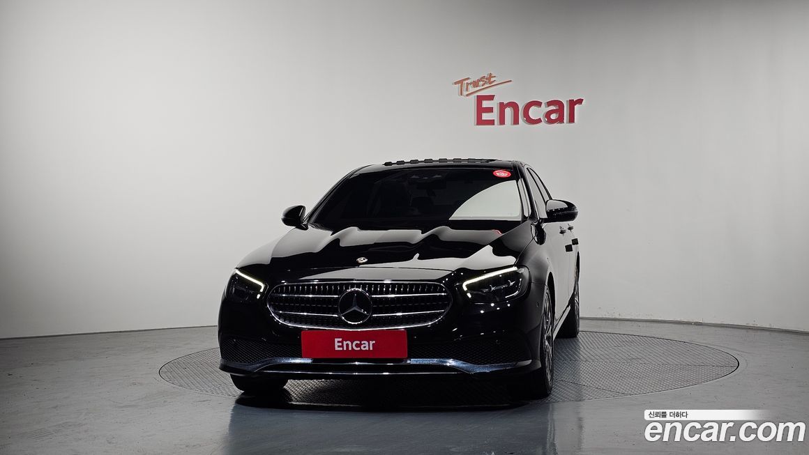 Mercedes-Benz E-Class 2021