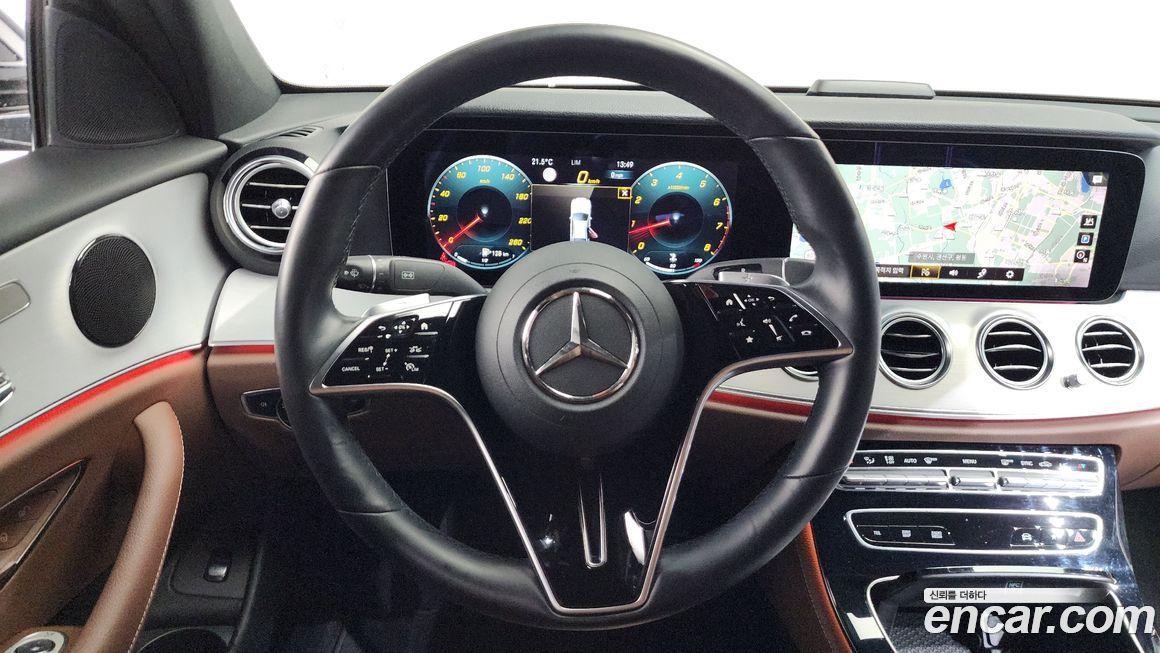 Mercedes-Benz E-Class 2021