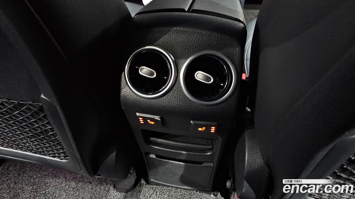 Mercedes-Benz GLB-Class 2020