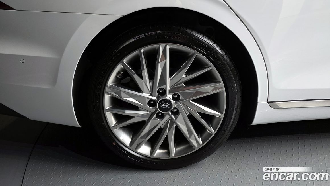 Hyundai Grandeur 2022