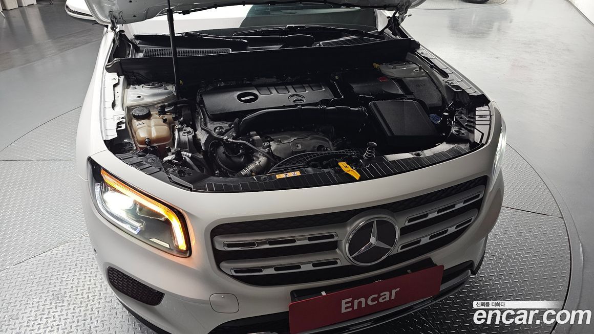 Mercedes-Benz GLB-Class 2020