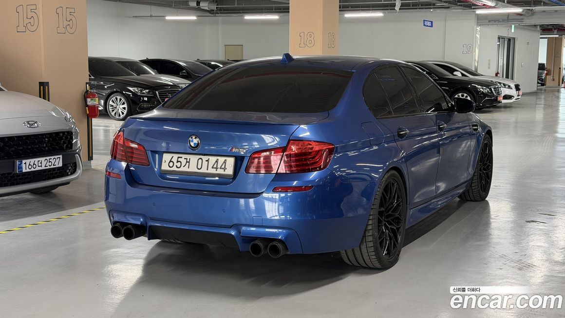 BMW M5 2015