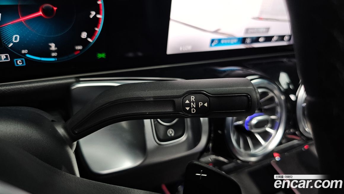 Mercedes-Benz GLB-Class 2020