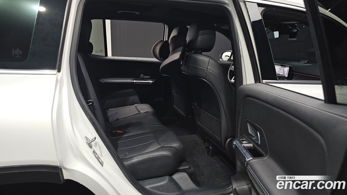 Mercedes-Benz GLB-Class 2020