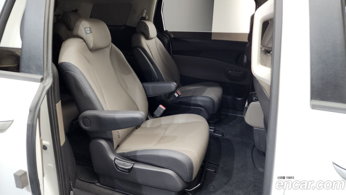 Kia Canival 2025