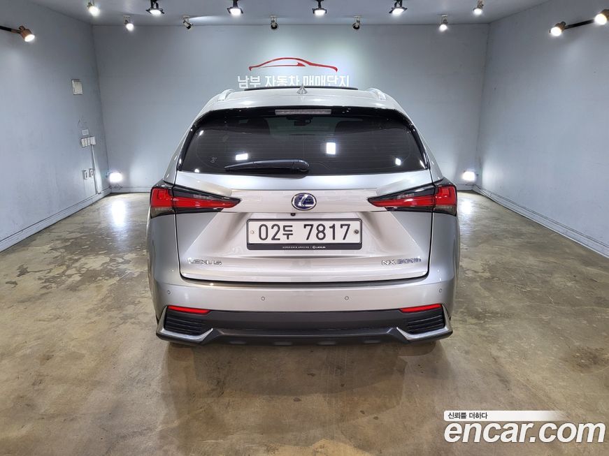 Lexus NX 2019