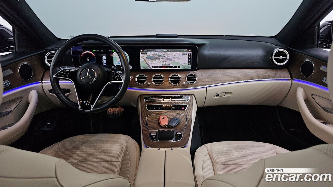 Mercedes-Benz E-Class 2021
