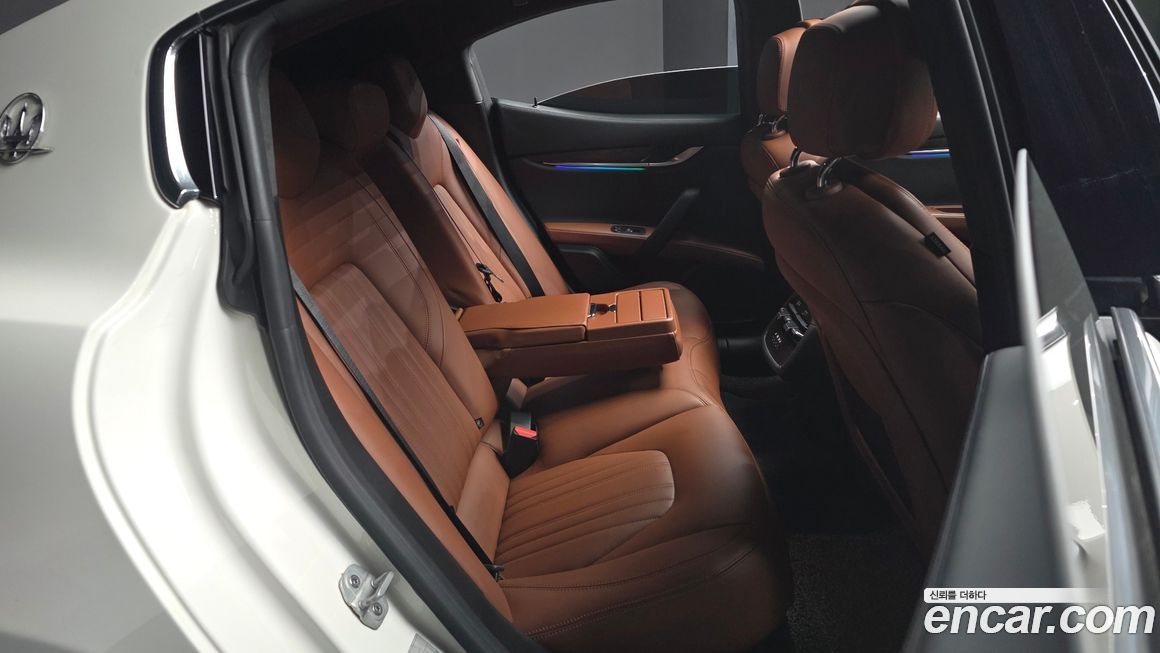 Maserati Ghibli 2017