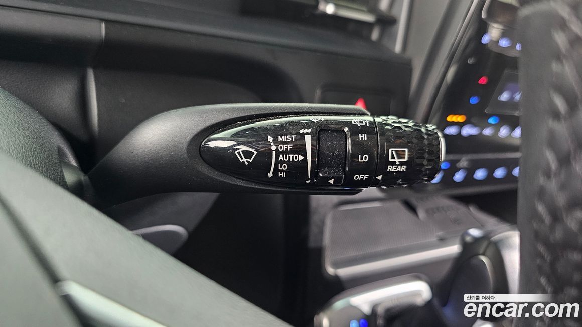 Hyundai Staria 2025