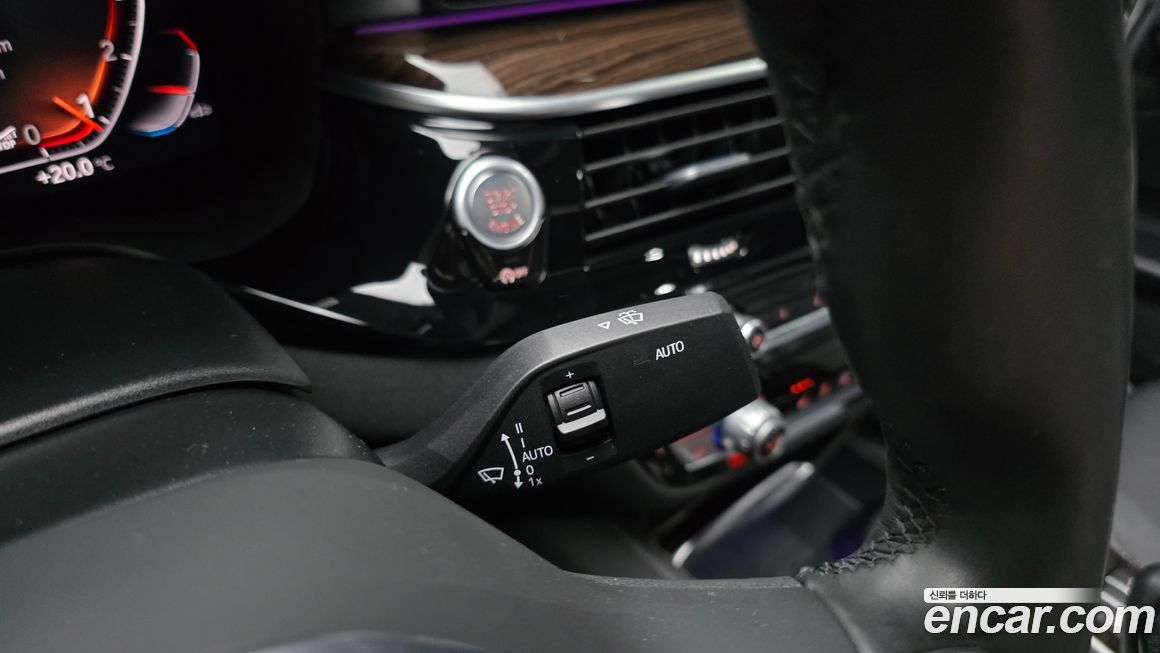 BMW 5-Series 2021