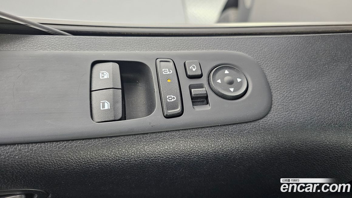 Hyundai Staria 2025