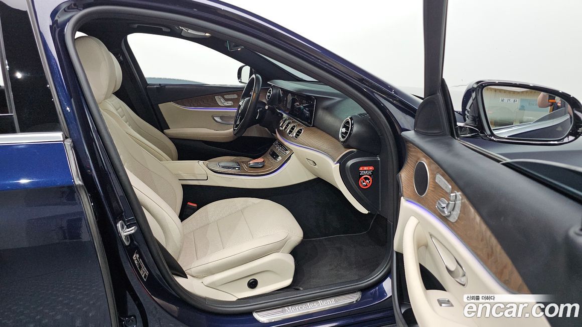 Mercedes-Benz E-Class 2021
