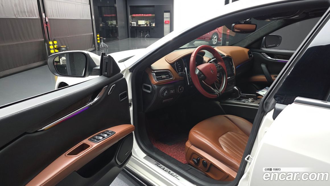 Maserati Ghibli 2017