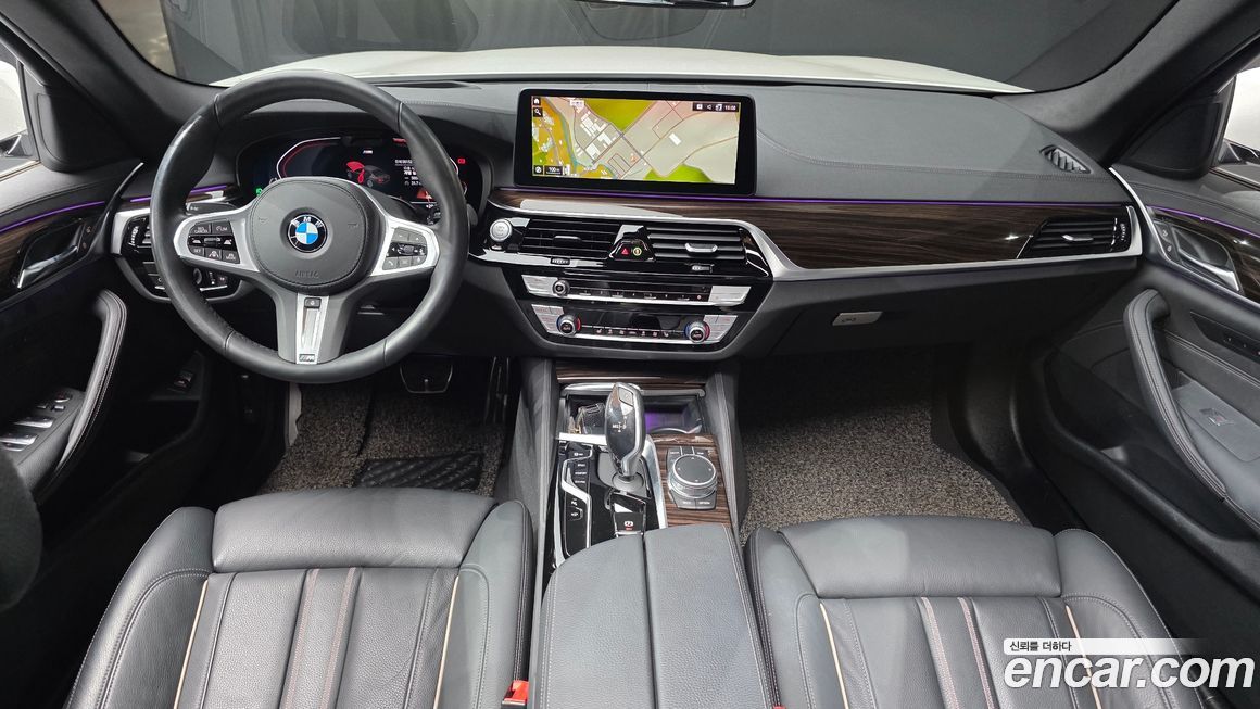 BMW 5-Series 2021