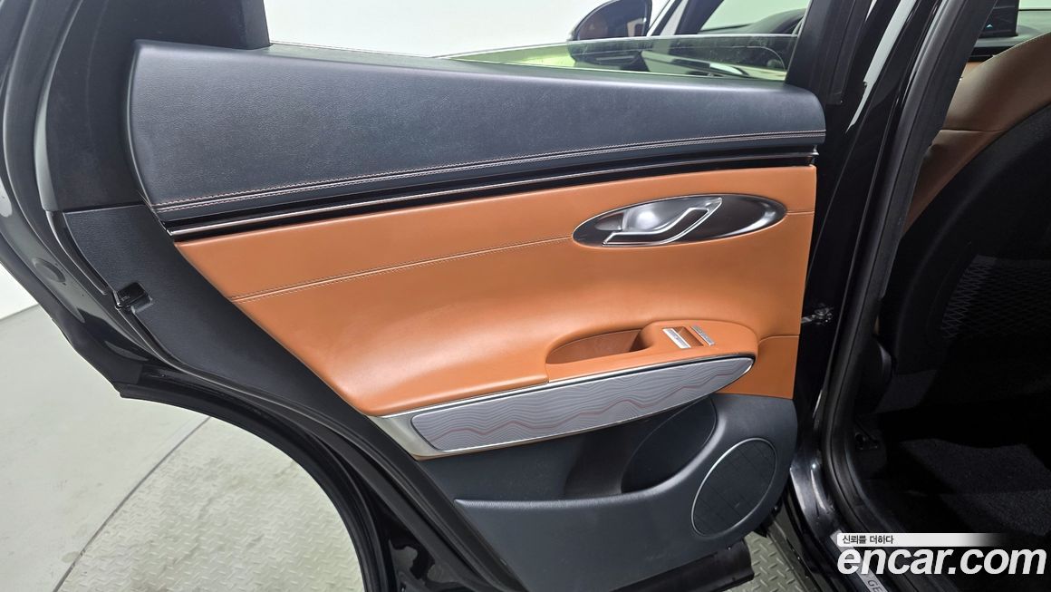 Genesis GV70 2021