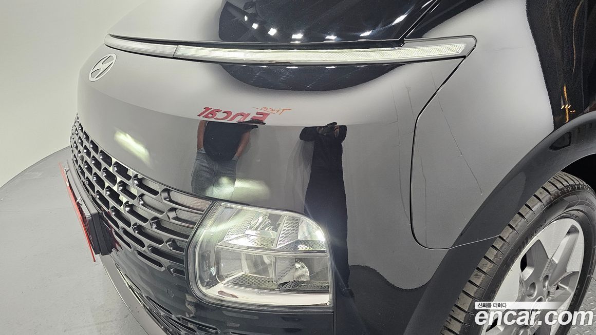 Hyundai Staria 2025