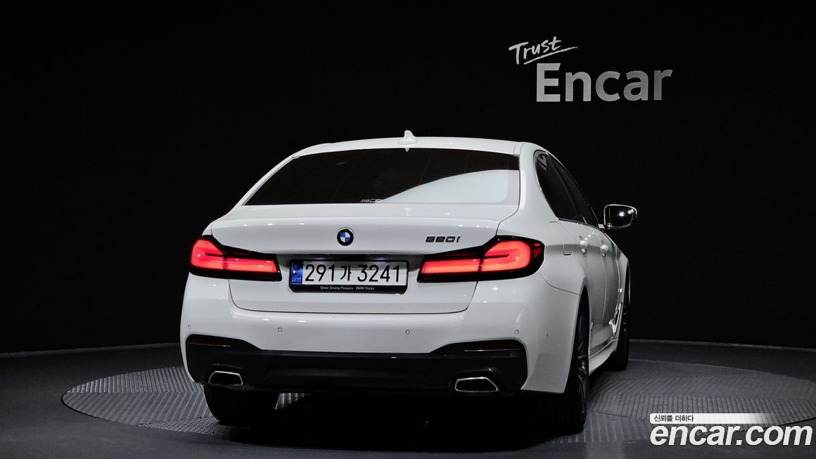BMW 5-Series 2021