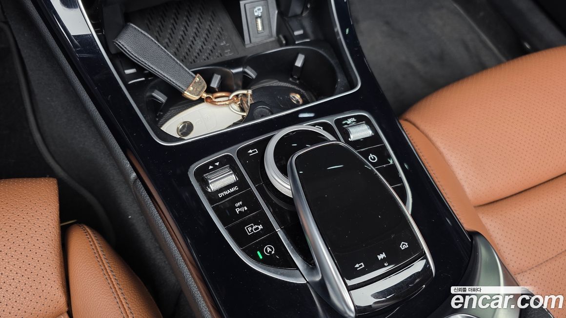 Mercedes-Benz C-Class 2020