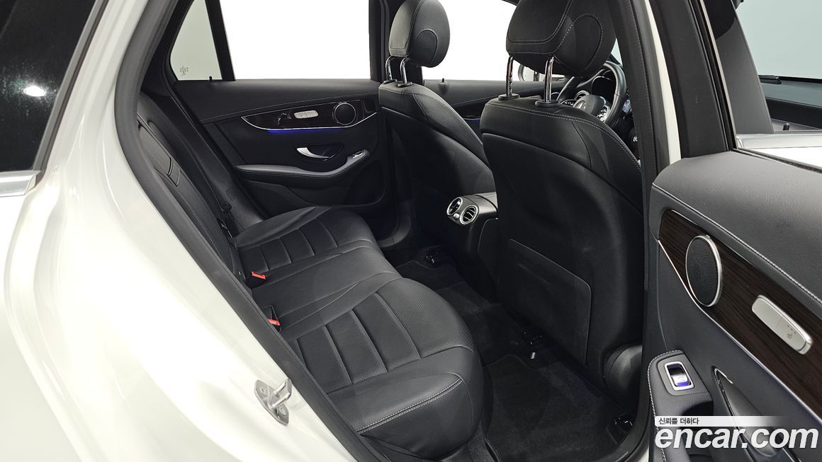 Mercedes-Benz GLC-Class 2020