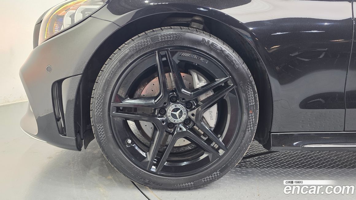 Mercedes-Benz C-Class 2020