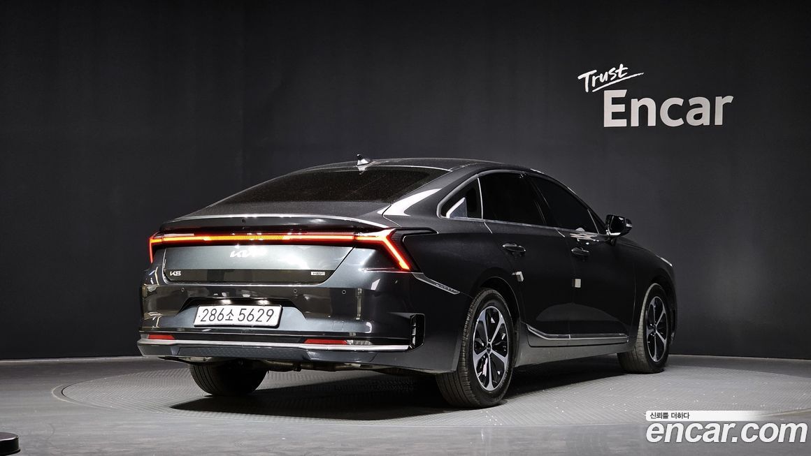 Kia K8 2025
