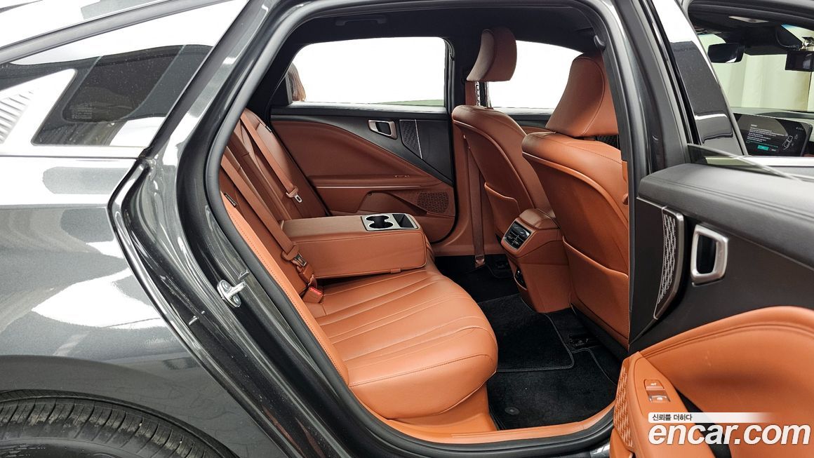 Kia K8 2025