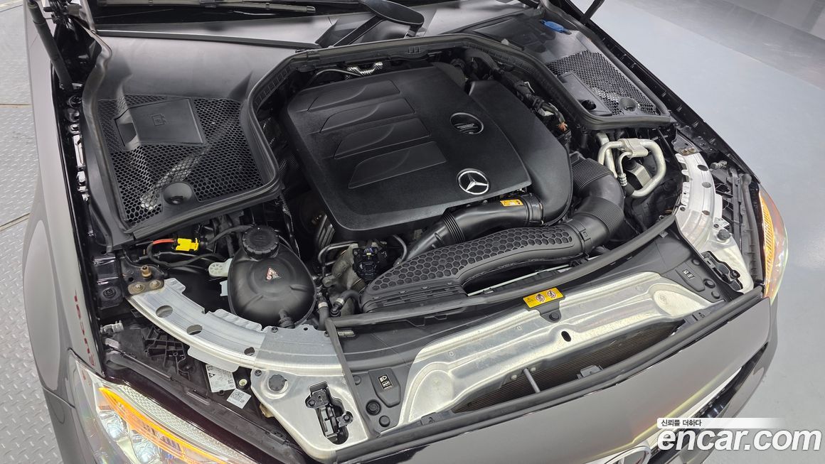 Mercedes-Benz C-Class 2020