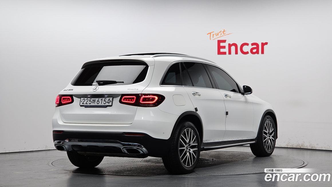 Mercedes-Benz GLC-Class 2020