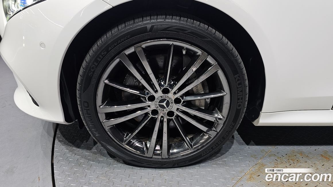 Mercedes-Benz CLS-Class 2019