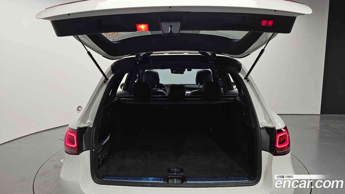 Mercedes-Benz GLC-Class 2020