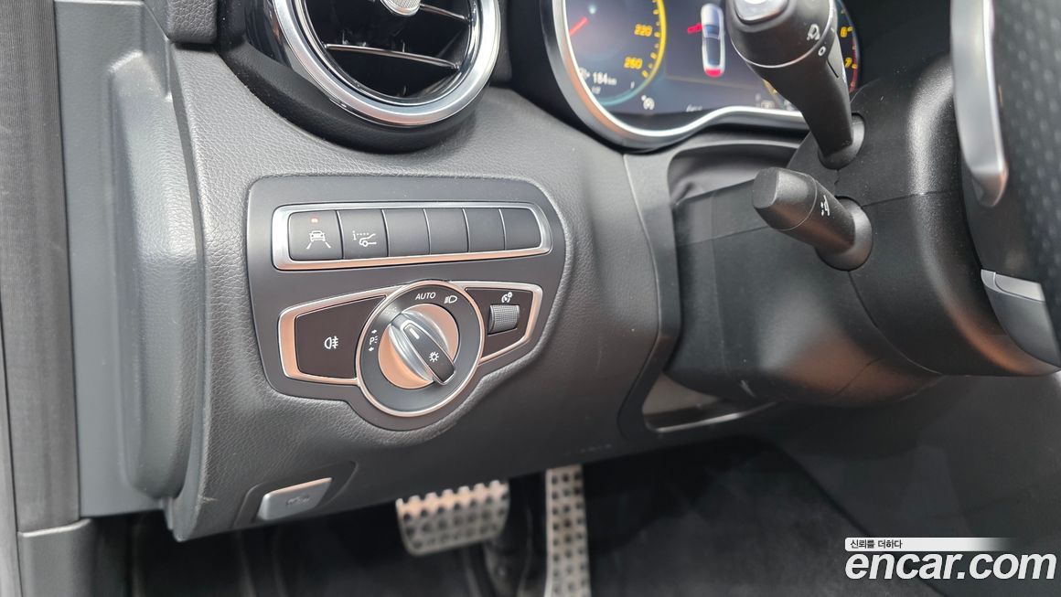 Mercedes-Benz C-Class 2020