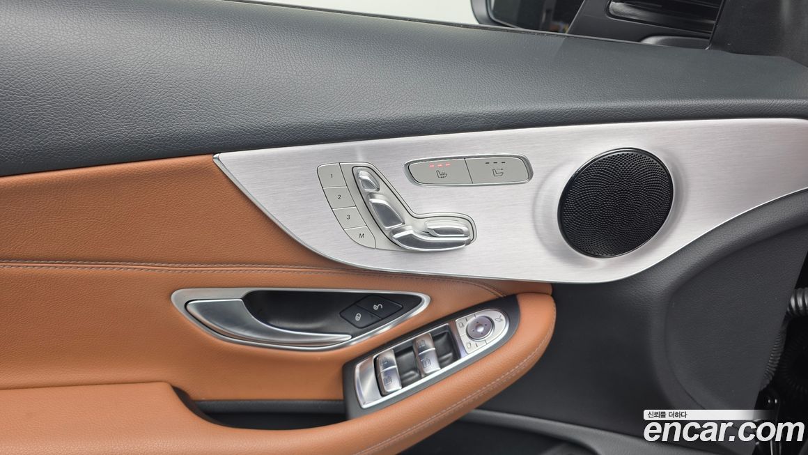 Mercedes-Benz C-Class 2020