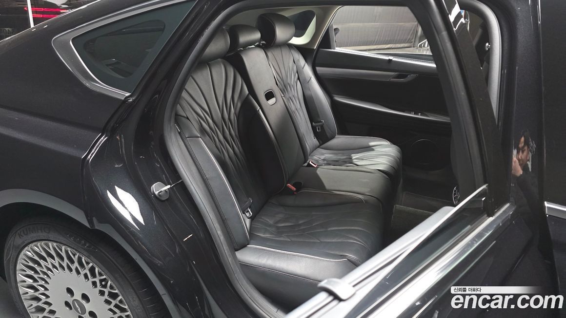 Genesis G80 2023